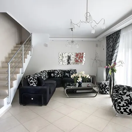 Villa Mando Luxury Koropi