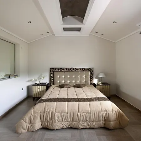 Mando Luxury